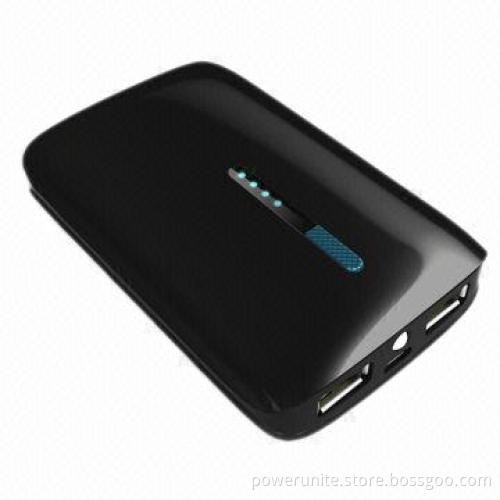 High-capacity Power Bank with 5/0.7 or 5V/1.5A Rated Output and Two USB Ports